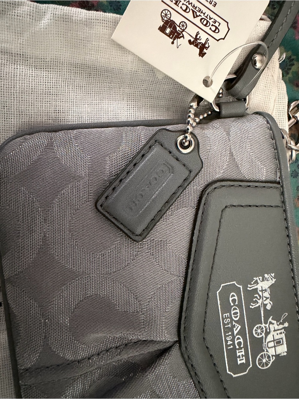 Coach Gray Signature Wristlet with Leather Trim new with tags and dustbag - Picture 4 of 7